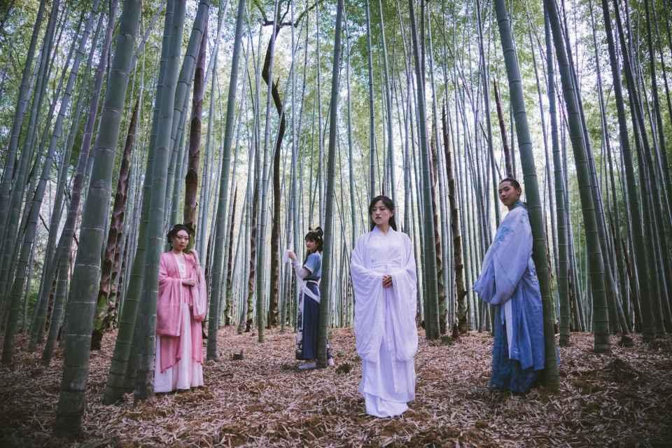 逃离野兽洞
